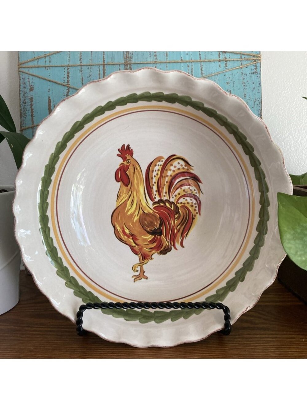 Williams Sonoma 2010 TUSCAN ROOSTERS Large Pasta Bowl One Leg Up